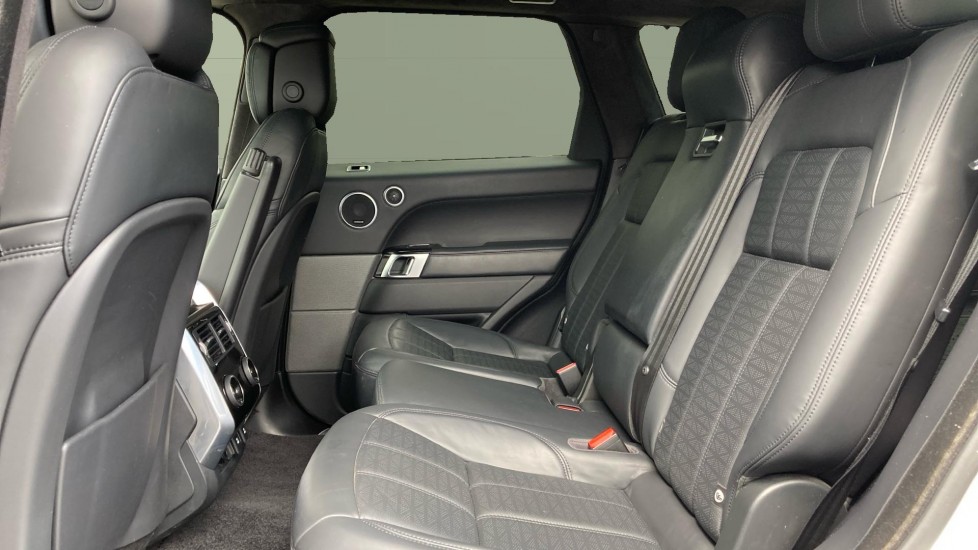 Land Rover Range Rover Sport 3.0 SDV6 Autobiography Dynamic 5dr Auto Diesel Estate - Image 4