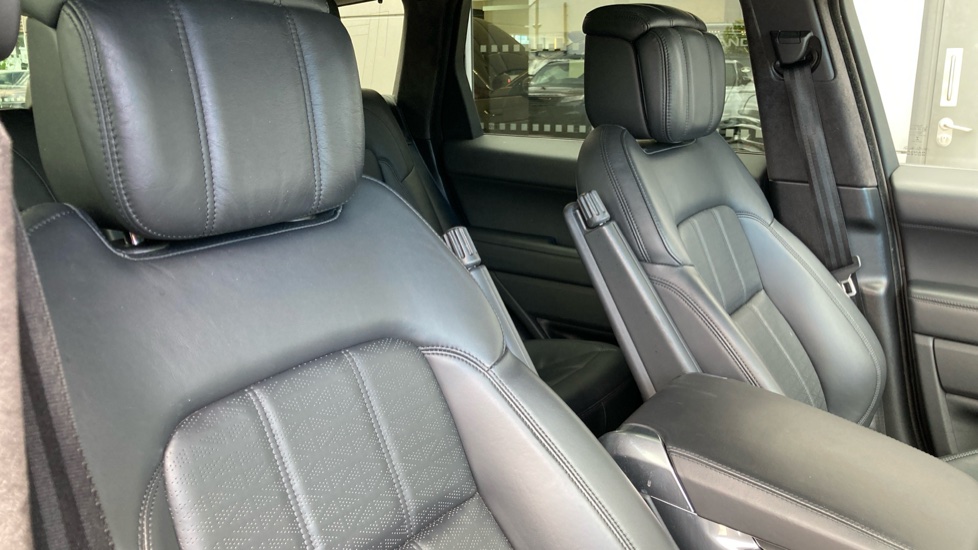 Land Rover Range Rover Sport 3.0 SDV6 Autobiography Dynamic 5dr Auto Diesel Estate - Image 26