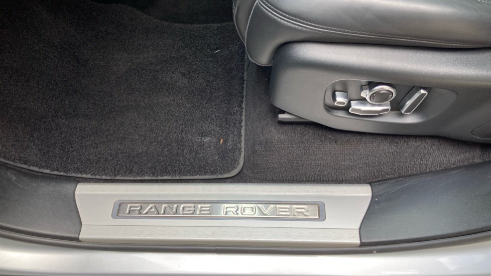 Land Rover Range Rover Sport 3.0 SDV6 Autobiography Dynamic 5dr Auto Diesel Estate - Image 47