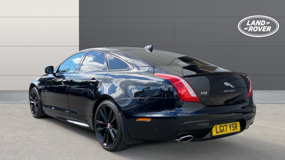 Jaguar XJ 3.0d V6 R-Sport 4dr Auto Diesel Saloon - Image 2