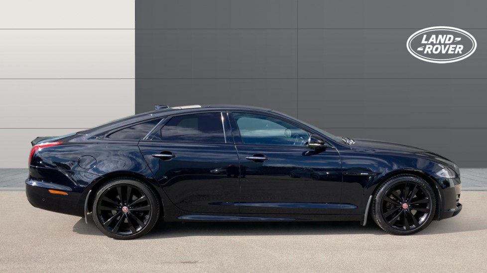 Jaguar XJ 3.0d V6 R-Sport 4dr Auto Diesel Saloon - Image 5