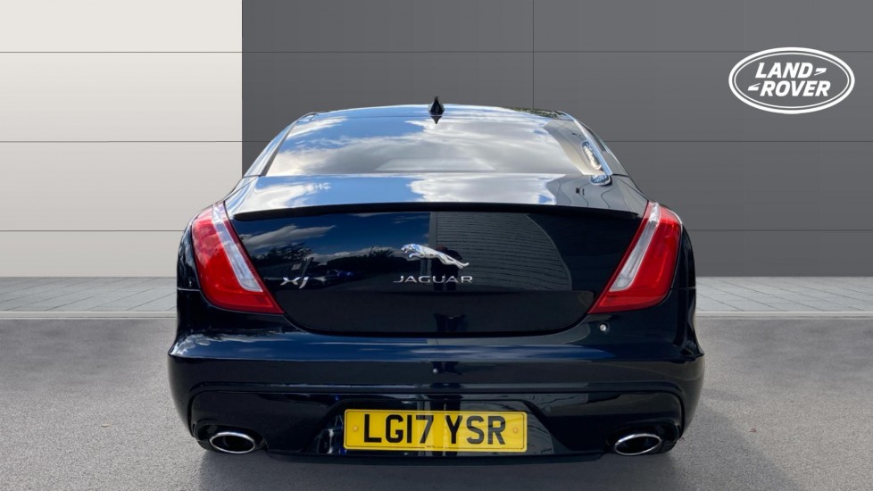 Jaguar XJ 3.0d V6 R-Sport 4dr Auto Diesel Saloon - Image 6