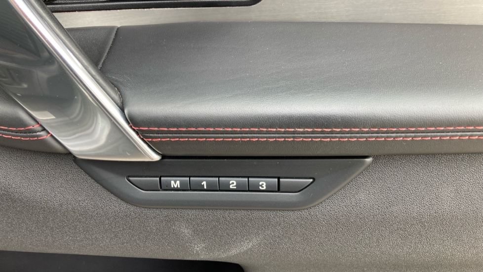 Land Rover Discovery Sport 2.0 D200 R-Dynamic HSE 5dr Auto Diesel Station Wagon - Image 22
