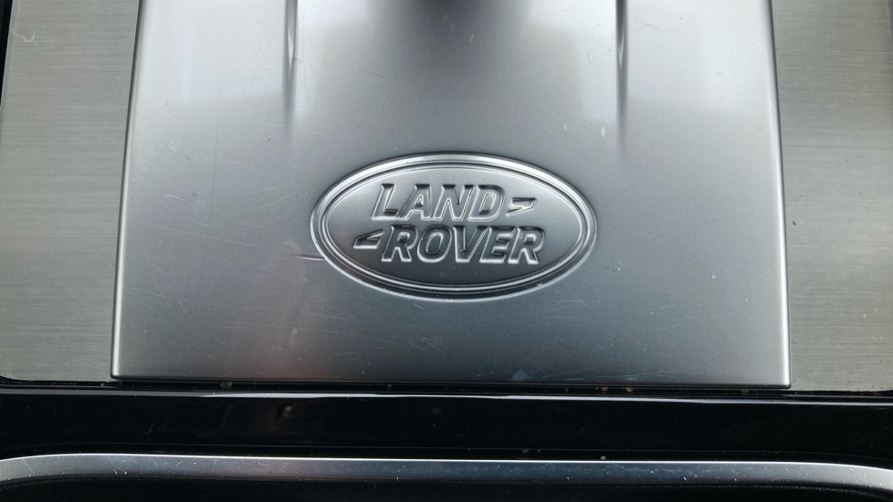 Land Rover Discovery Sport 2.0 D200 R-Dynamic HSE 5dr Auto Diesel Station Wagon - Image 38