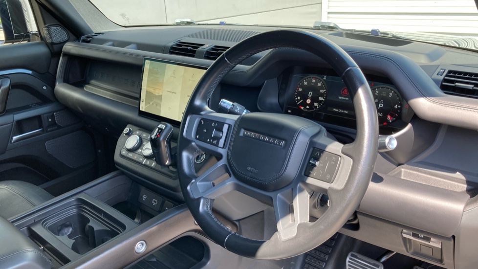 Land Rover Defender 3.0 D300 X 110 5dr Auto Diesel Estate - Image 25