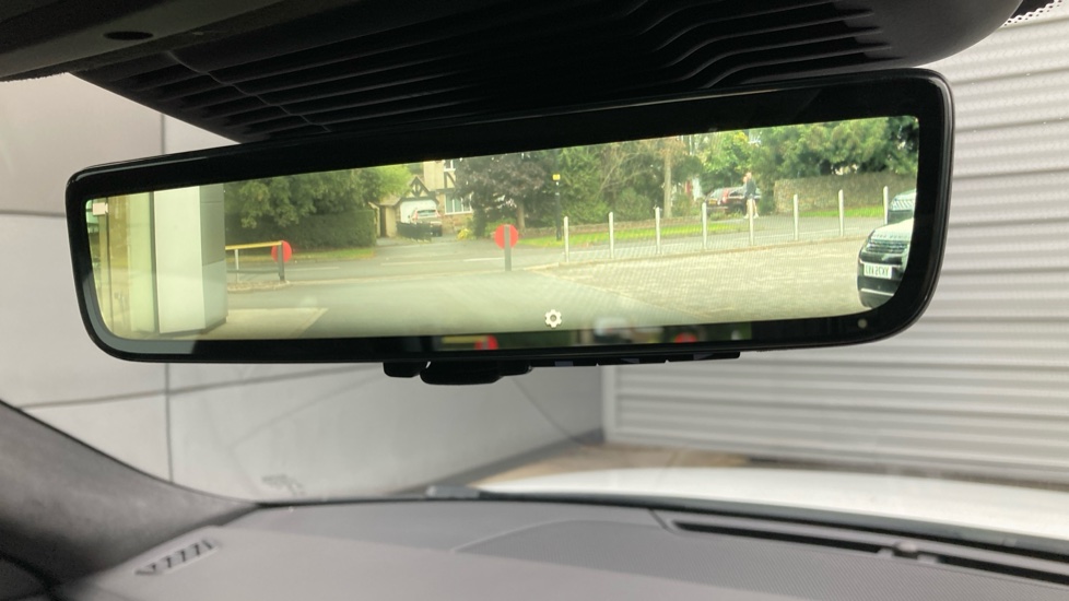 Land Rover Range Rover Evoque 1.5 P300e Autobiography 5dr Auto Hatchback - Image 34