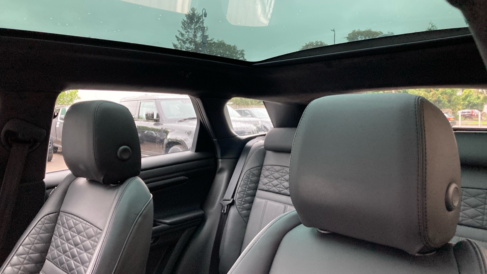 Land Rover Range Rover Evoque 1.5 P300e Autobiography 5dr Auto Hatchback - Image 55