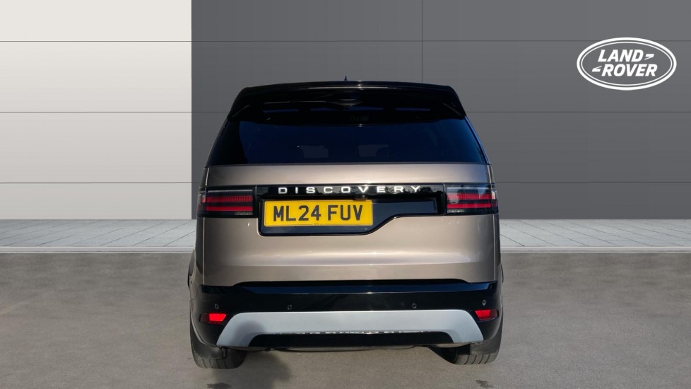 Land Rover Discovery 3.0 D300 Metropolitan Edition 5dr Auto Diesel Station Wagon - Image 6
