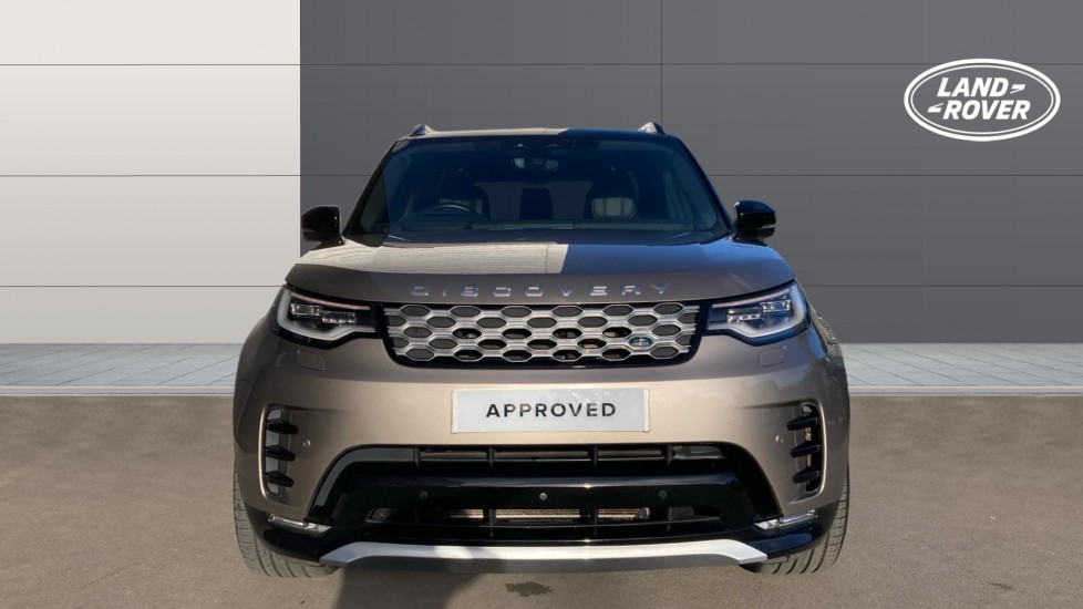 Land Rover Discovery 3.0 D300 Metropolitan Edition 5dr Auto Diesel Station Wagon - Image 7