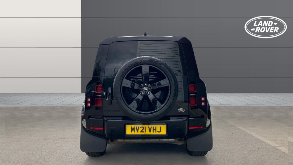 Land Rover Defender 2.0 P300 HSE 110 5dr Auto Petrol Estate - Image 6