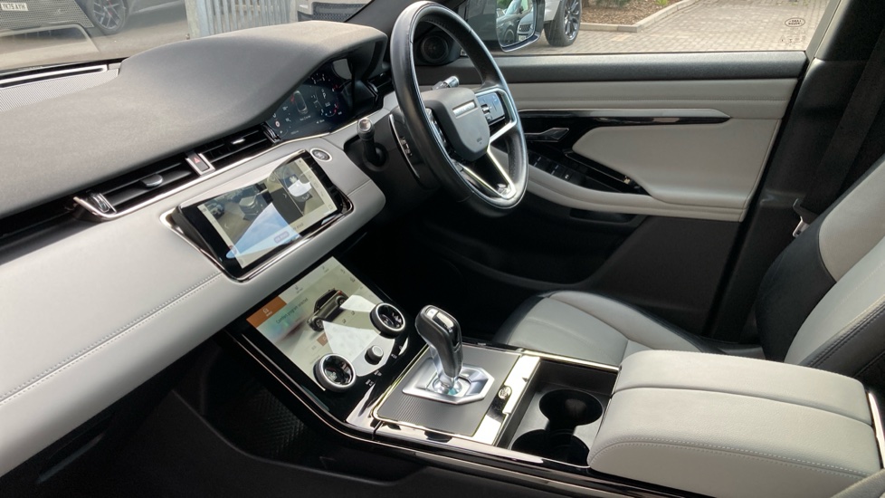 Land Rover Range Rover Evoque 2.0 D200 R-Dynamic SE 5dr Auto Diesel Hatchback - Image 39