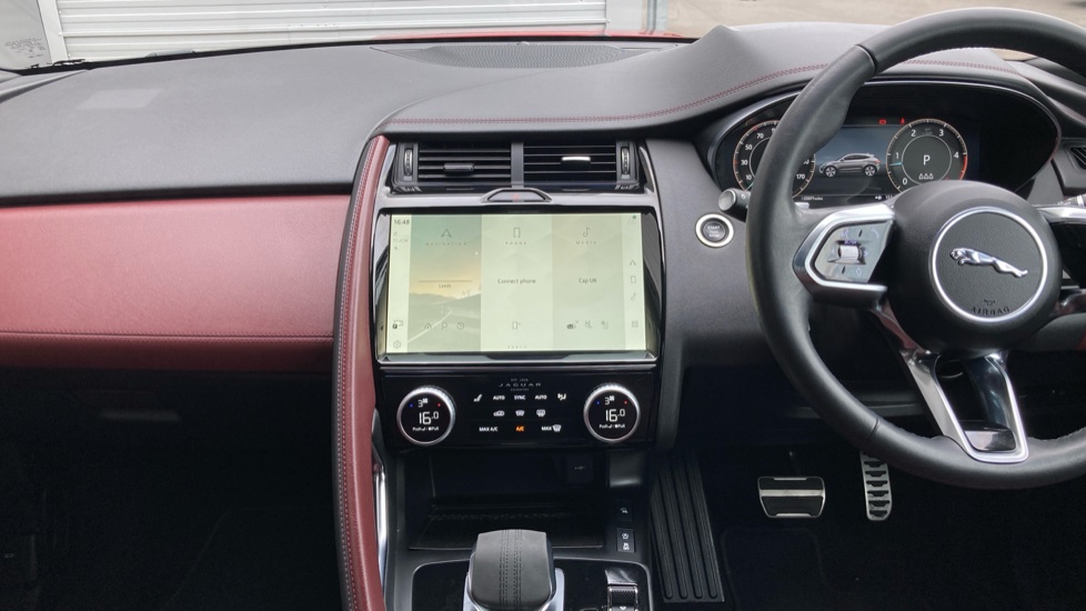 Jaguar E-Pace 2.0 D200 R-Dynamic S 5dr Auto Diesel Estate - Image 14