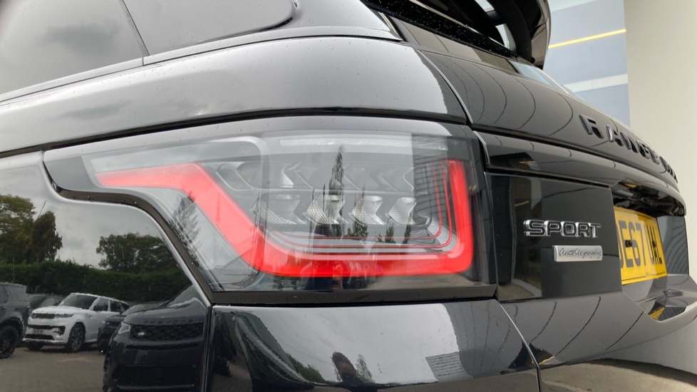 Land Rover Range Rover Sport 4.4 SDV8 Autobiography Dynamic 5dr Auto Diesel Estate - Image 19