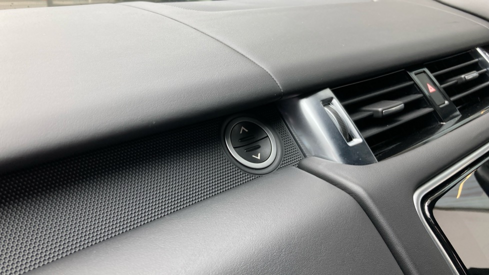 Land Rover Range Rover Sport 4.4 SDV8 Autobiography Dynamic 5dr Auto Diesel Estate - Image 35