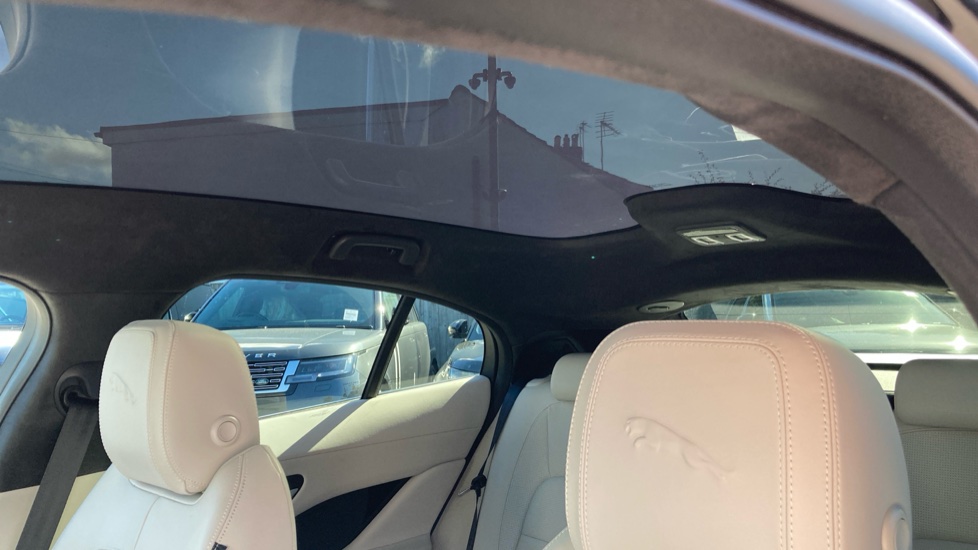 Jaguar I-Pace 294kW EV400 R-Dynamic HSE Black 90kWh 5dr Auto Electric Estate - Image 51