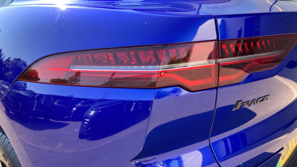 Jaguar I-Pace 294kW EV400 HSE Black 90kWh 5dr Auto 11kW Charger Electric Estate - Image 19