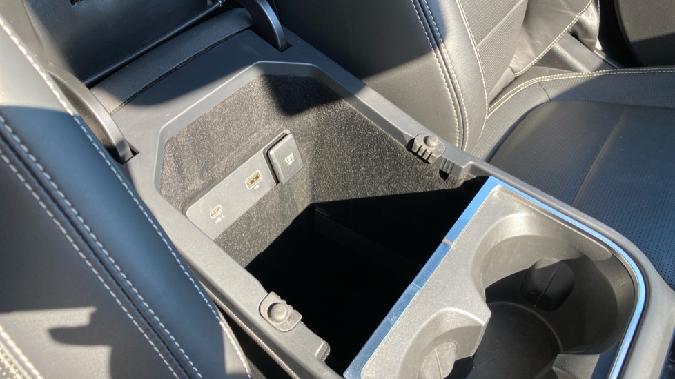 Jaguar I-Pace 294kW EV400 HSE Black 90kWh 5dr Auto 11kW Charger Electric Estate - Image 30