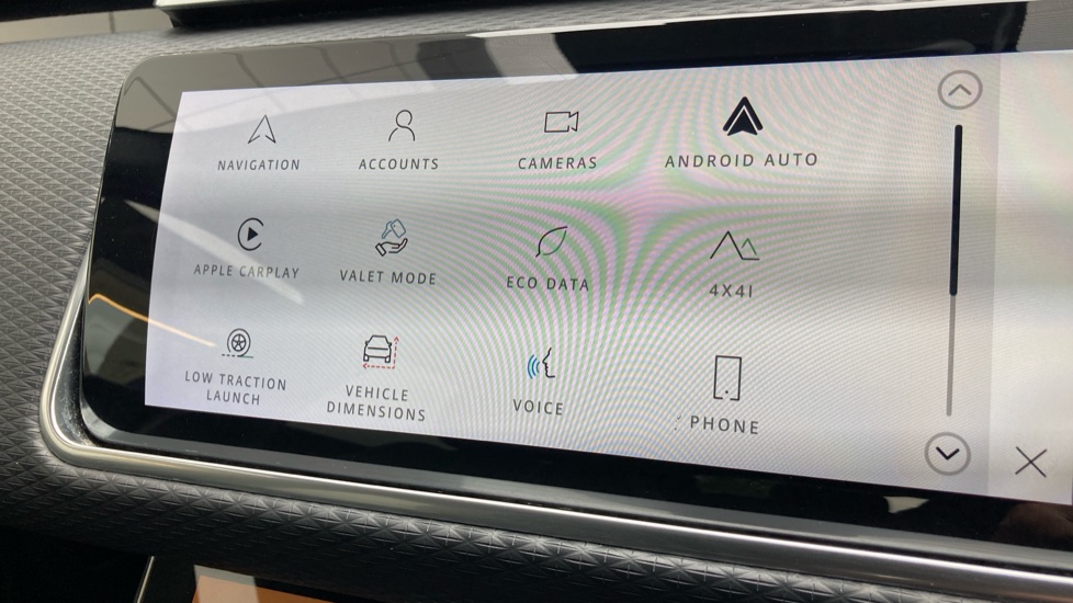Land Rover Range Rover Velar 2.0 D200 Edition 5dr Auto Diesel Estate - Image 31