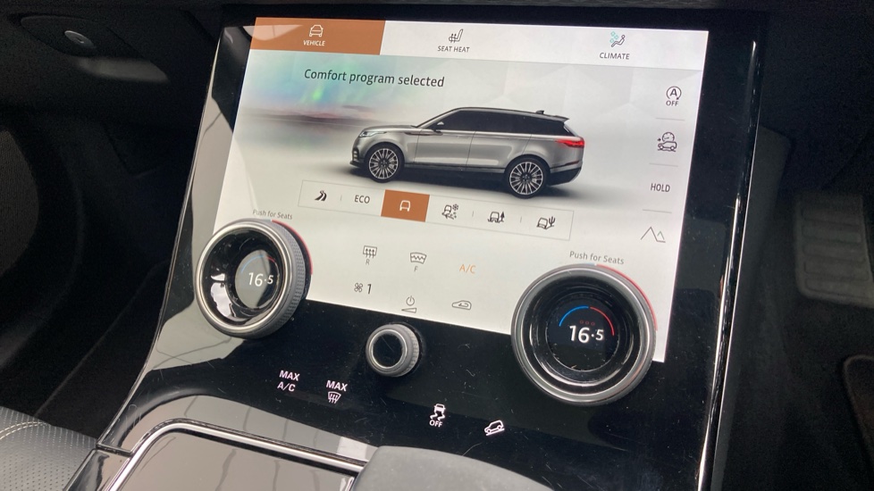 Land Rover Range Rover Velar 2.0 D200 Edition 5dr Auto Diesel Estate - Image 33