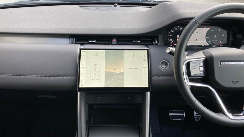 Land Rover Discovery Sport 2.0 D200 Dynamic SE 5dr Auto [5 Seat] Diesel Station Wagon - Image 14