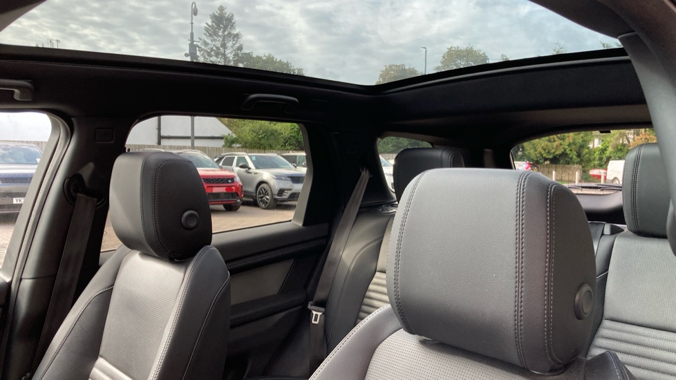 Land Rover Discovery Sport 2.0 D200 Dynamic SE 5dr Auto [5 Seat] Diesel Station Wagon - Image 56