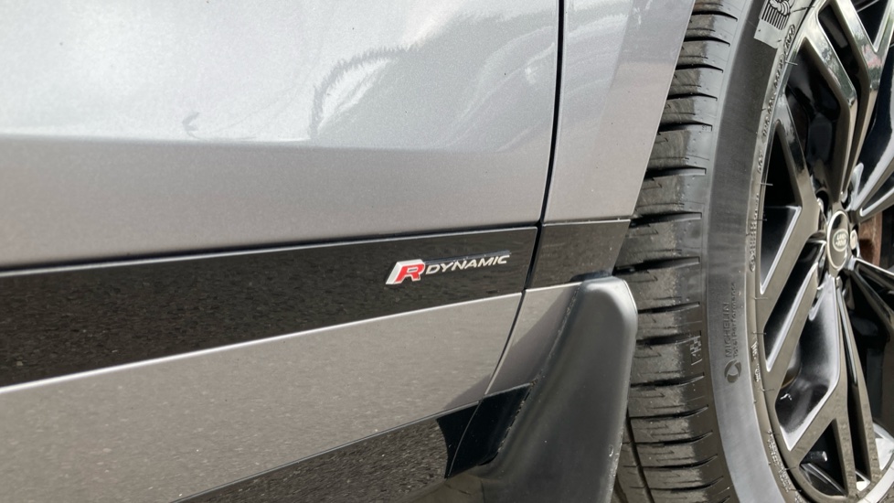 Land Rover Range Rover Evoque 1.5 P300e R-Dynamic SE 5dr Auto Hatchback - Image 55