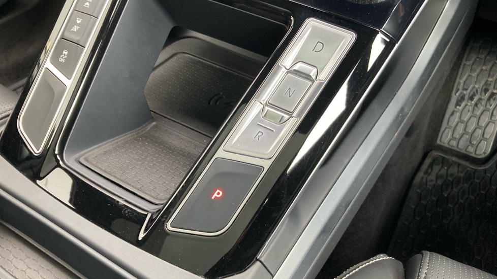 Jaguar I-Pace 294kW EV400 R-Dynamic HSE Black 90kWh 5dr Auto Electric Estate - Image 13