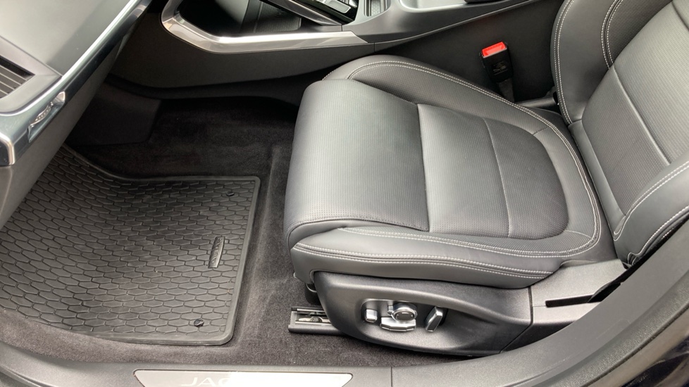 Jaguar I-Pace 294kW EV400 R-Dynamic HSE Black 90kWh 5dr Auto Electric Estate - Image 46
