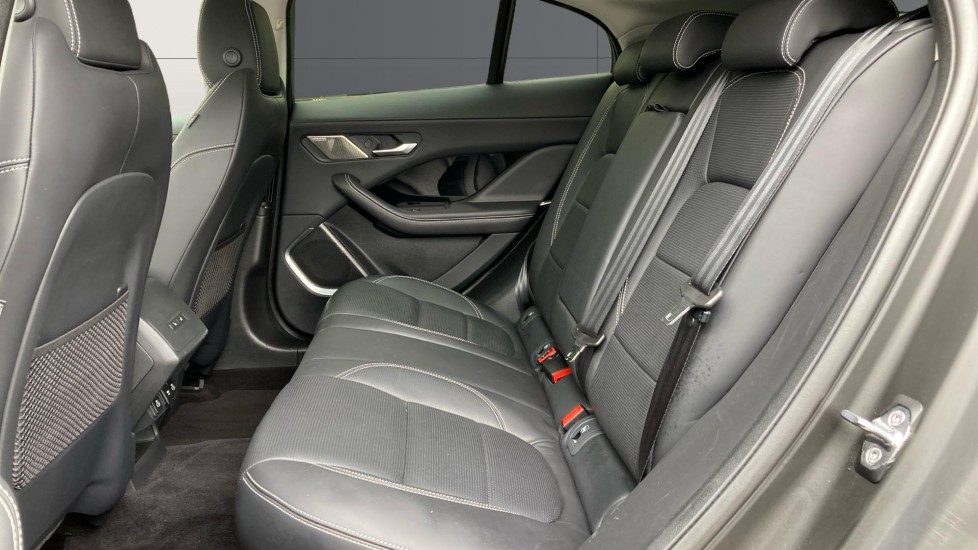 Jaguar I-Pace 294kW EV400 HSE 90kWh 5dr Auto [11kW Charger] Electric Estate - Image 4