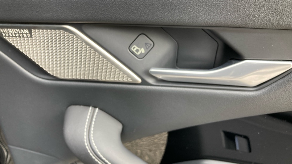 Jaguar I-Pace 294kW EV400 HSE 90kWh 5dr Auto [11kW Charger] Electric Estate - Image 39