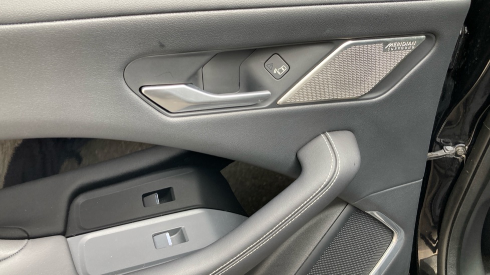 Jaguar I-Pace 294kW EV400 HSE 90kWh 5dr Auto [11kW Charger] Electric Estate - Image 44