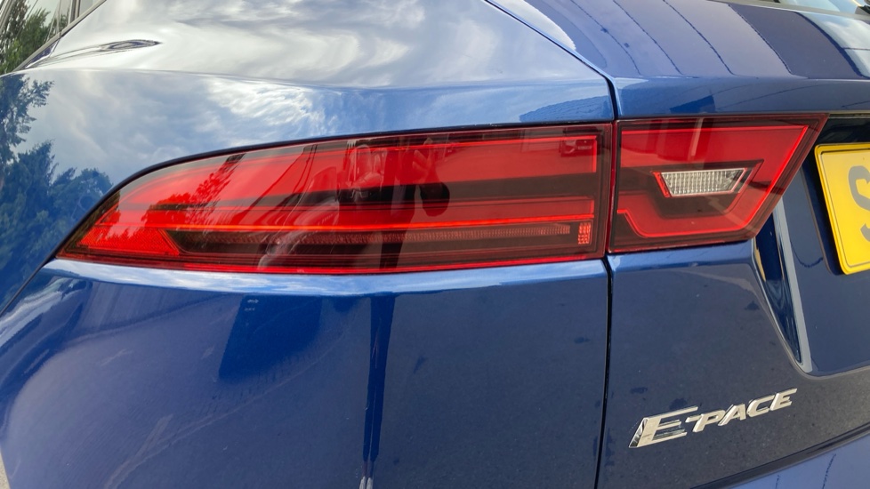 Jaguar E-Pace 2.0 D200 R-Dynamic S 5dr Auto Diesel Estate - Image 19