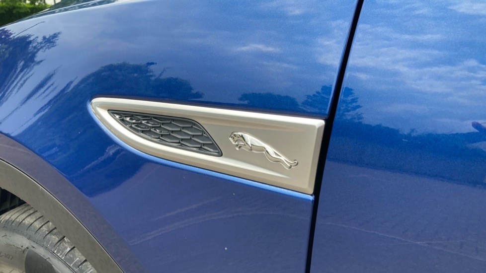 Jaguar E-Pace 2.0 D200 R-Dynamic S 5dr Auto Diesel Estate - Image 31