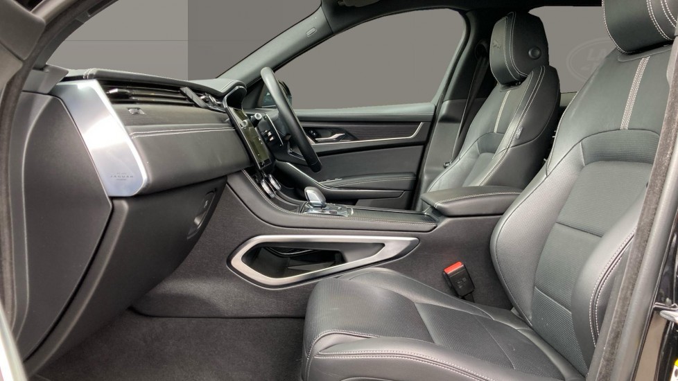 Jaguar F-Pace 2.0 D200 R-Dynamic SE 5dr Auto AWD Diesel Estate - Image 3