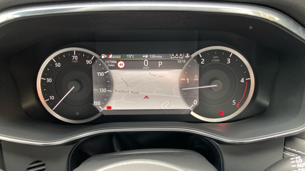 Jaguar F-Pace 2.0 D200 R-Dynamic SE 5dr Auto AWD Diesel Estate - Image 16