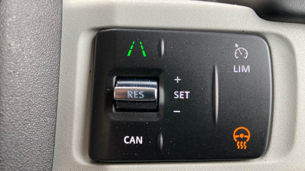 Land Rover Defender 2.0 D240 First Edition 110 5dr Auto Diesel Estate - Image 27