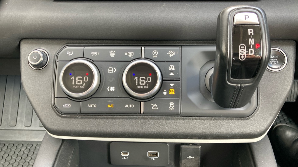 Land Rover Defender 2.0 D240 First Edition 110 5dr Auto Diesel Estate - Image 37