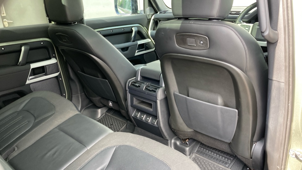 Land Rover Defender 2.0 D240 First Edition 110 5dr Auto Diesel Estate - Image 47
