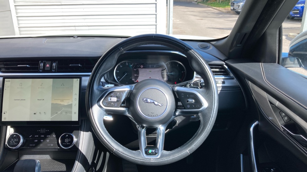 Jaguar F-Pace 2.0 D200 R-Dynamic S 5dr Auto AWD Diesel Estate - Image 15