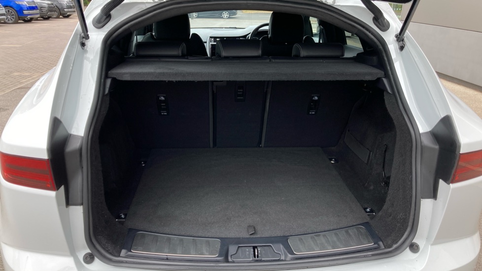 Jaguar E-Pace 2.0 D165 R-Dynamic S 5dr 2WD Diesel Estate - Image 10