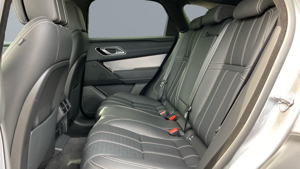 Land Rover Range Rover Velar 2.0 D200 R-Dynamic HSE 5dr Auto Diesel Estate - Image 4