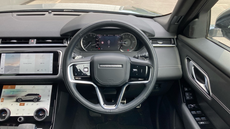 Land Rover Range Rover Velar 2.0 D200 R-Dynamic HSE 5dr Auto Diesel Estate - Image 15