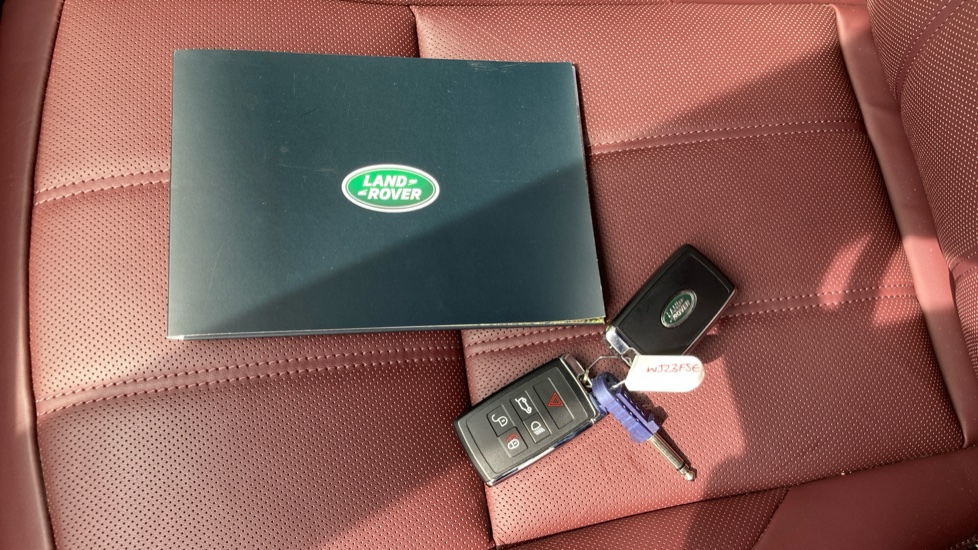Land Rover Range Rover Evoque 2.0 D200 Autobiography 5dr Auto Diesel Hatchback - Image 41