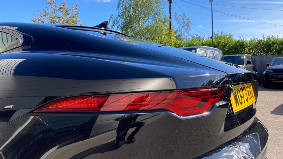 Jaguar F-Type 5.0 P450 Supercharged V8 75 2dr Auto Petrol Coupe - Image 19