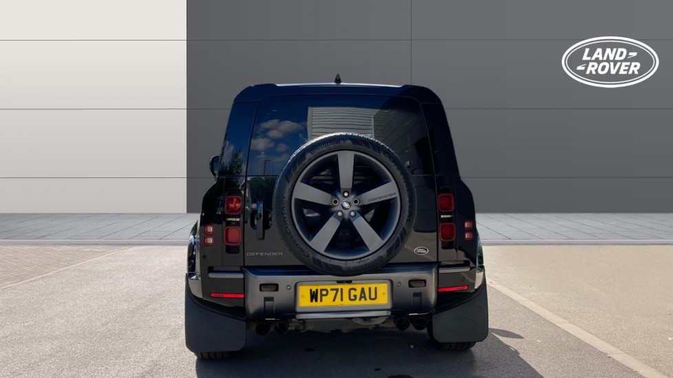 Land Rover Defender 5.0 P525 V8 90 3dr Auto Petrol Estate - Image 6