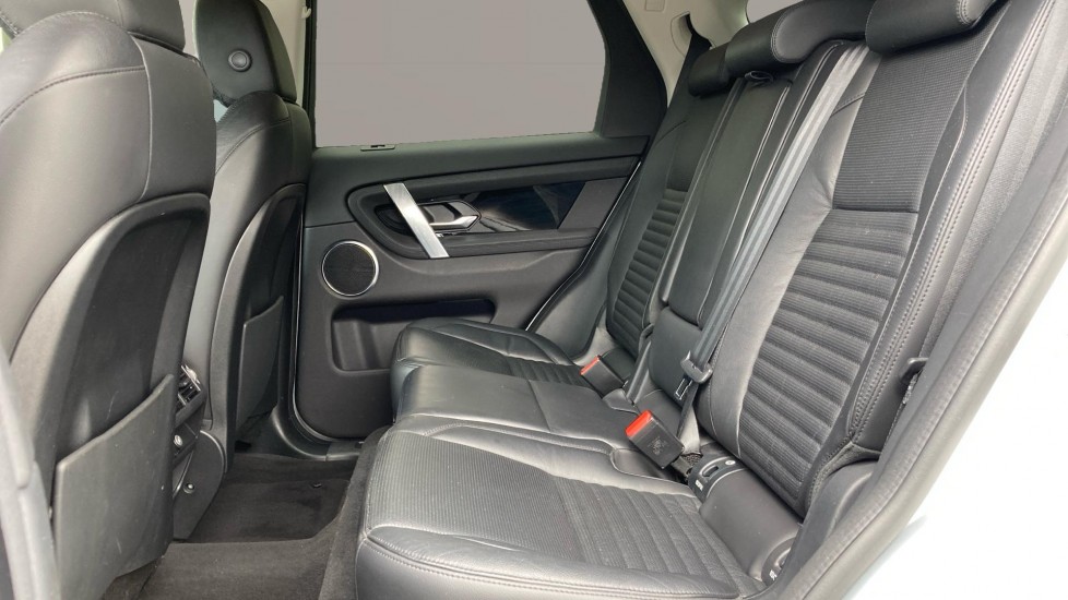 Land Rover Discovery Sport 2.0 D180 SE 5dr Auto Diesel Station Wagon - Image 4