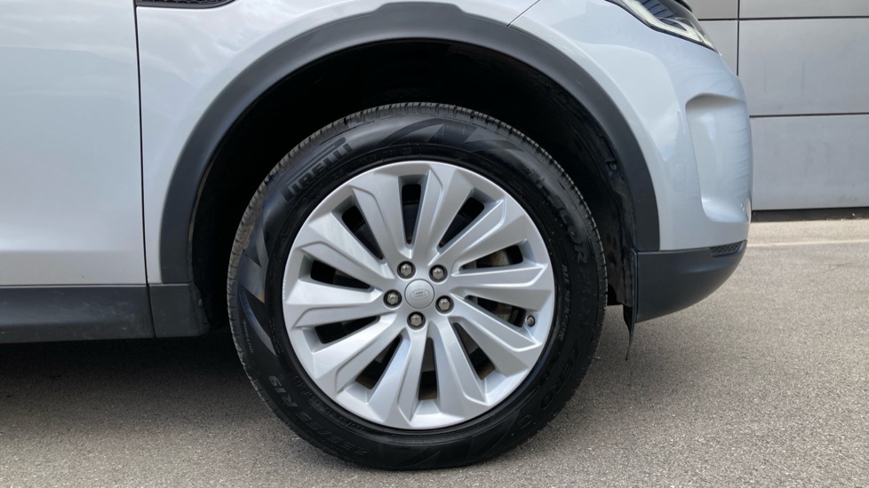 Land Rover Discovery Sport 2.0 D180 SE 5dr Auto Diesel Station Wagon - Image 8