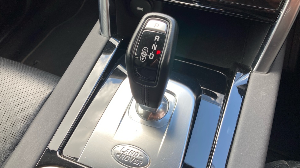 Land Rover Discovery Sport 2.0 D180 SE 5dr Auto Diesel Station Wagon - Image 13