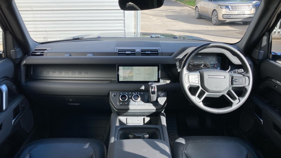 Land Rover Defender 3.0 D250 X-Dynamic SE 110 5dr Auto Diesel Estate - Image 9