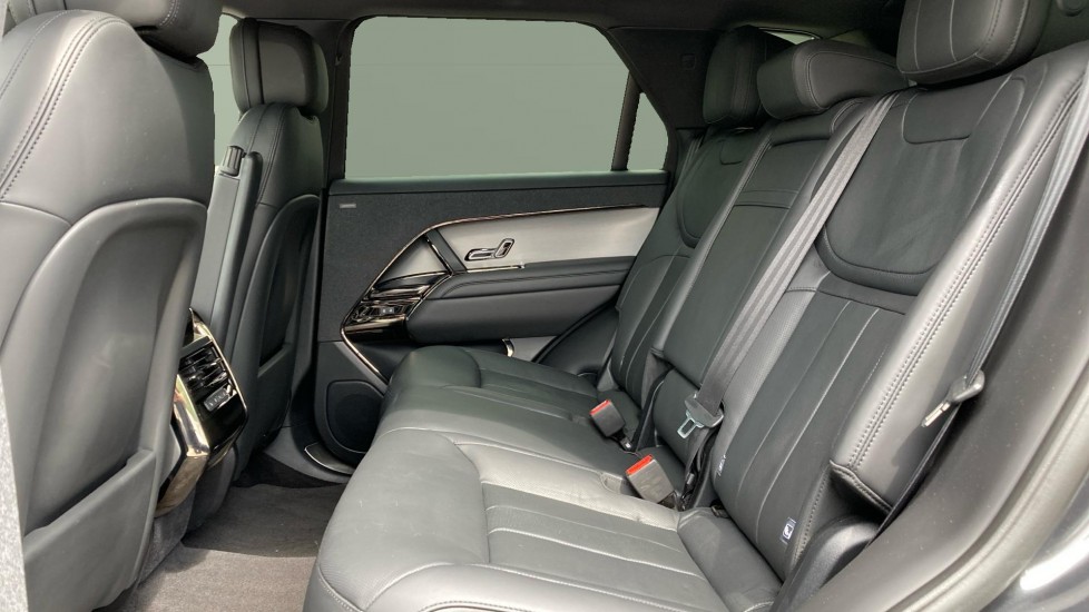 Land Rover Range Rover Sport 3.0 P400 Dynamic SE 5dr Auto Petrol Estate - Image 4
